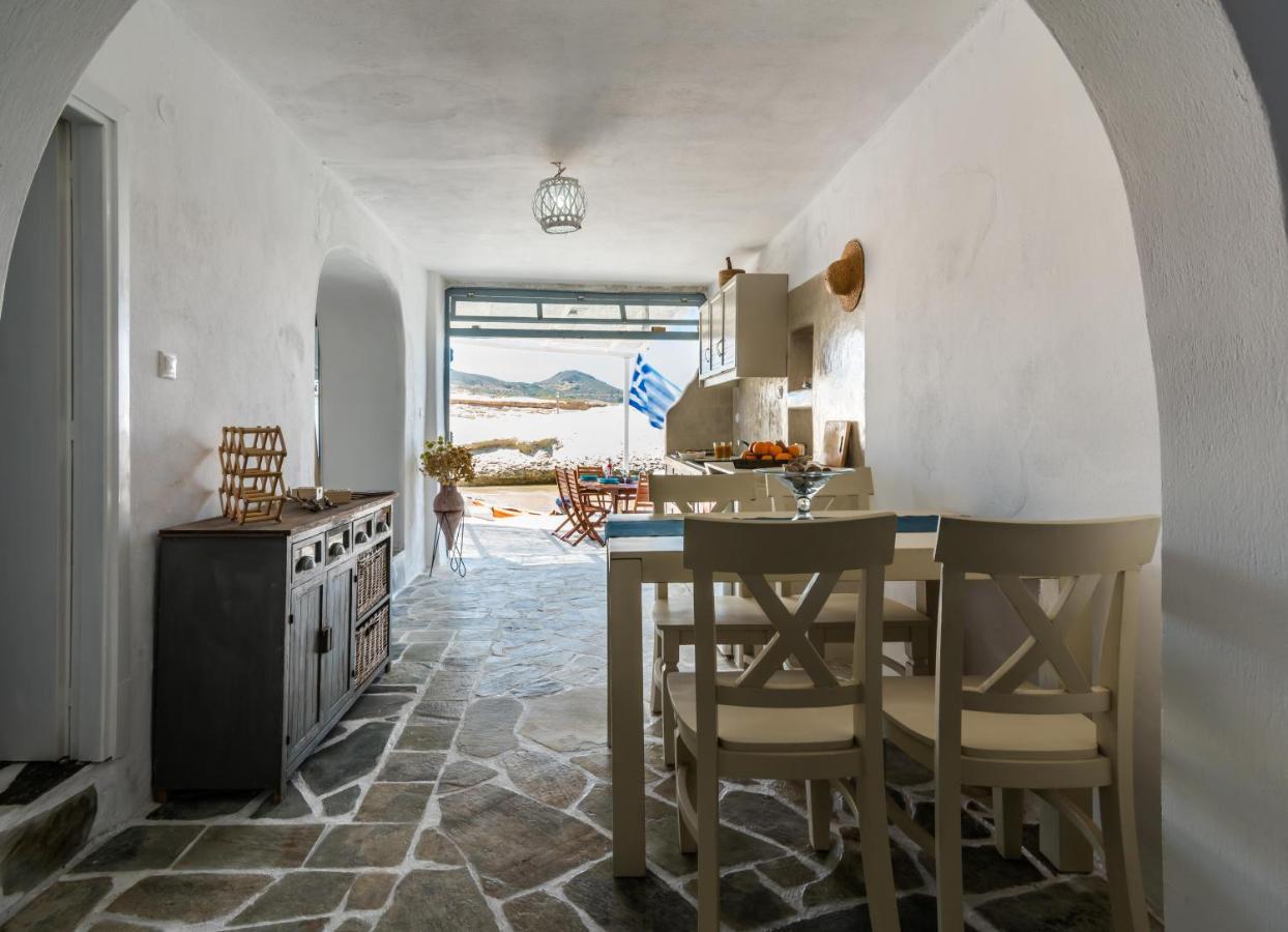 Sarakiniko Boat House Villa Mandrakia Exterior photo