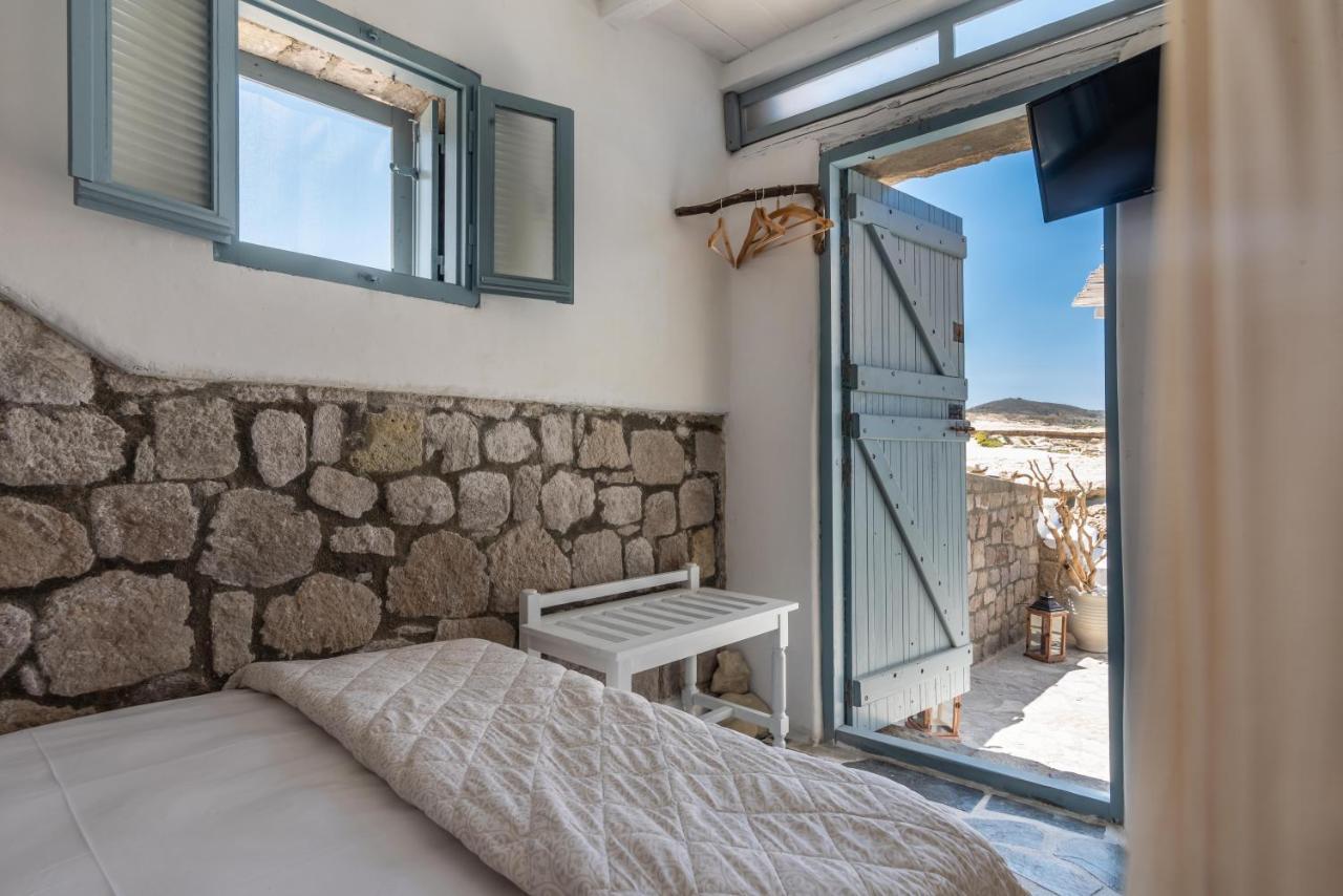 Sarakiniko Boat House Villa Mandrakia Exterior photo